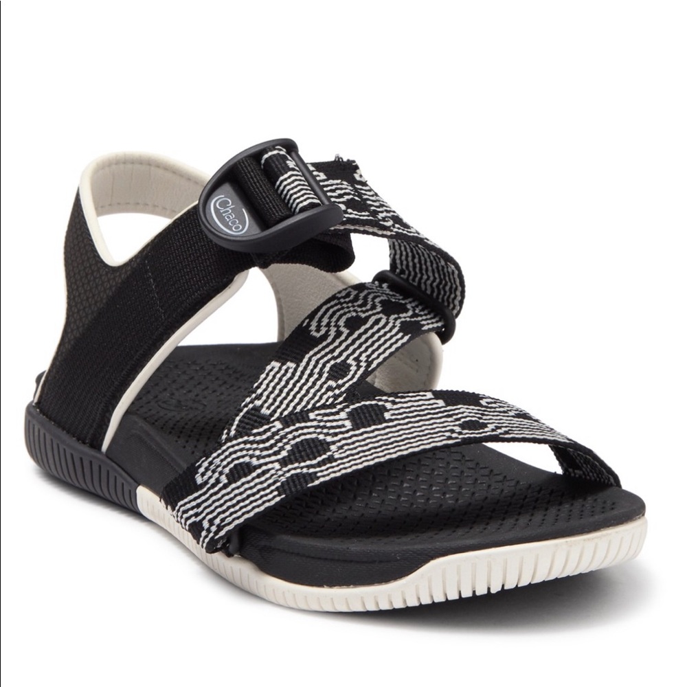 Chaco Confluence Sandal Black and White Size 8